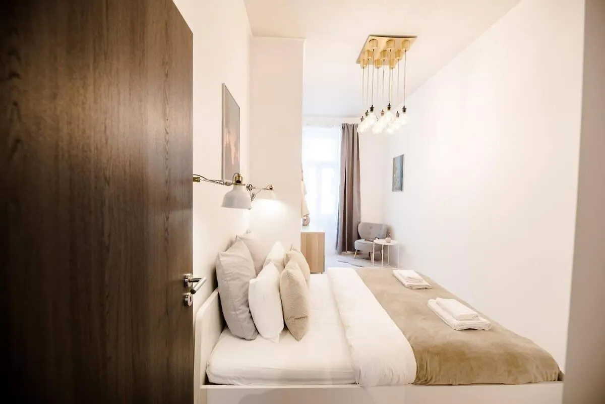 Brand New Stylish Very Central Apartment Budapešť